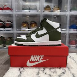 Nike Dunk High - Size 7Y