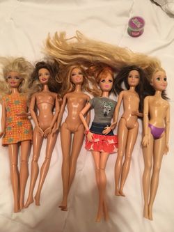 Assorted Barbie dolls