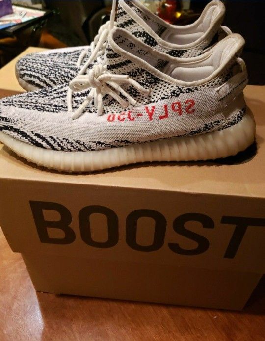 Yeezy Boost 350 V2