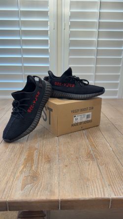 Adidas Yeezy Boost 350 V2 Bred