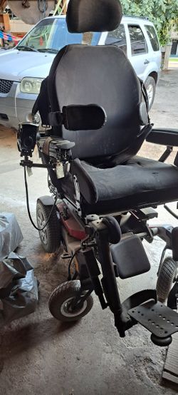 Jay J3 Motorized Wheelchair