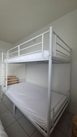 🚩White Metal Twin Bunk Bed for sale!🚩 $115