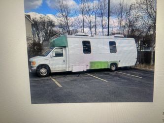 2006 E-450 Custom Deluxe