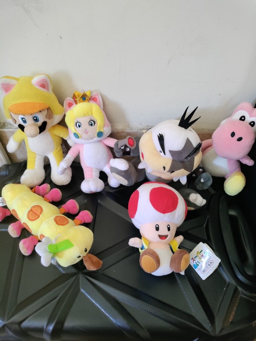 Super Mario Plushie Lot