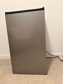 Mini Fridge with freezer 4.4 cu ft