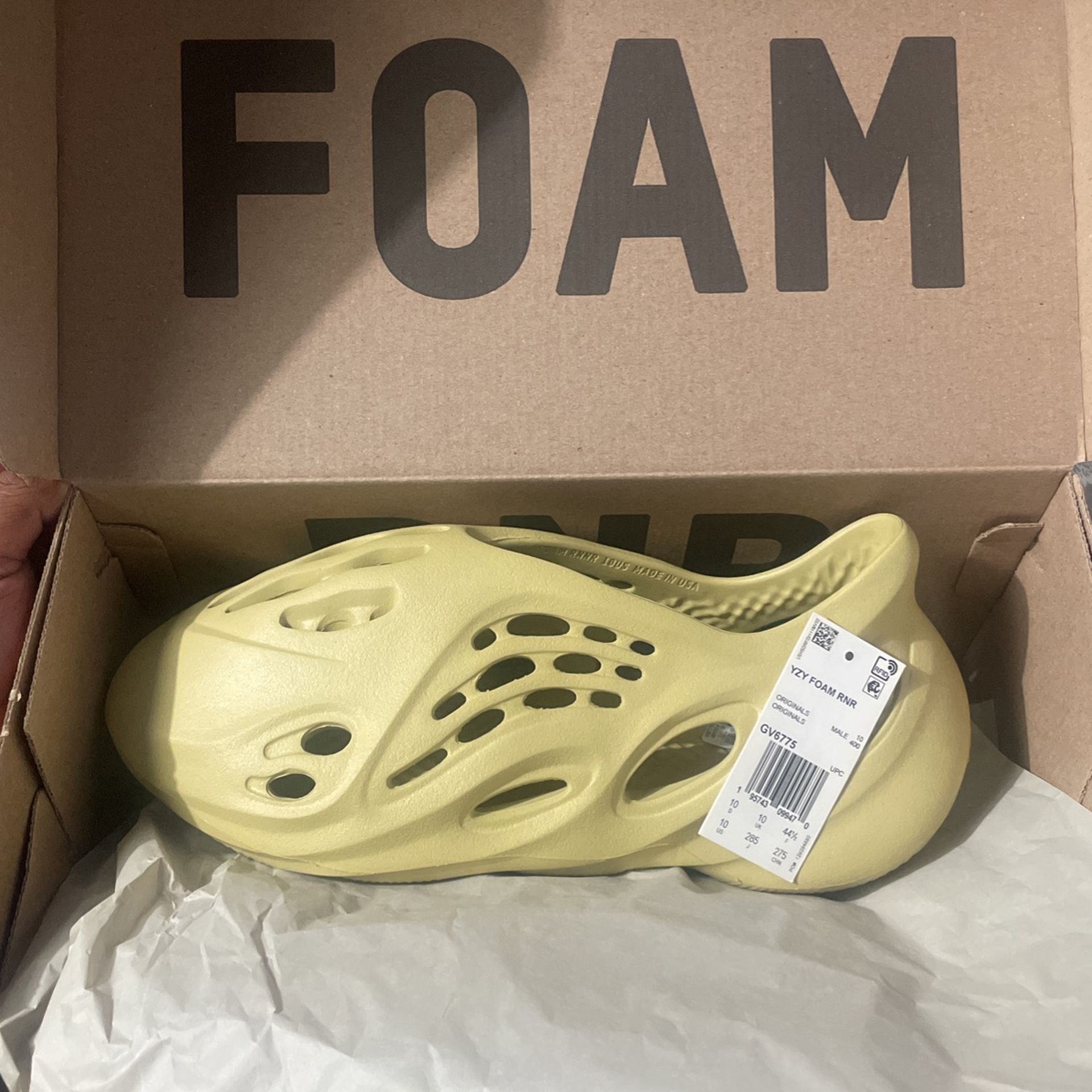 🔥Yeezy Foam Runner Sulfur 🔥