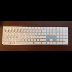 Apple Keyboard 