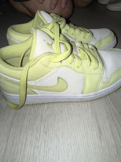 Jordan 1 Low Limelight