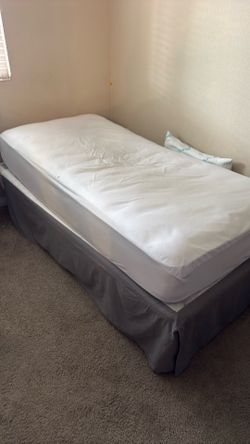 Adjustable bed frame, single size