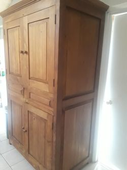 Armoire