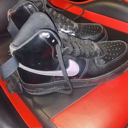 High Too Air Force 1s Barley Worn 8.5