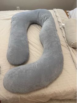 Pregnancy pillow