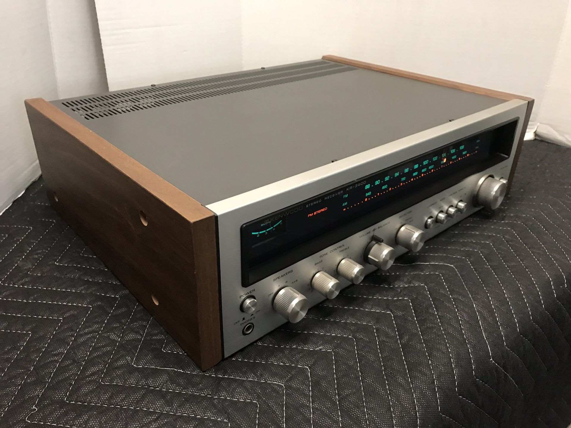 Kenwood KR3400 Stereo Receiver AM/FM Tuner Amplifier VINTAGE! RARE! for Sale in Fontana, CA