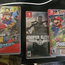 400$ Nintendo Switch With 4 Games 2 Controls 