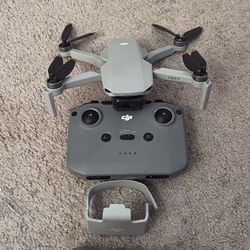 DJI mini 2 Fly More Package 