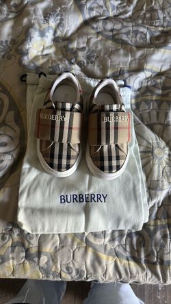 burberry kids shoes
