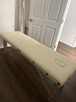 Esthetician bed cream color