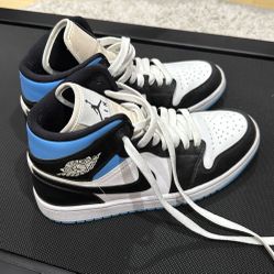 Nike Air Jordan 1 Mid University Blue