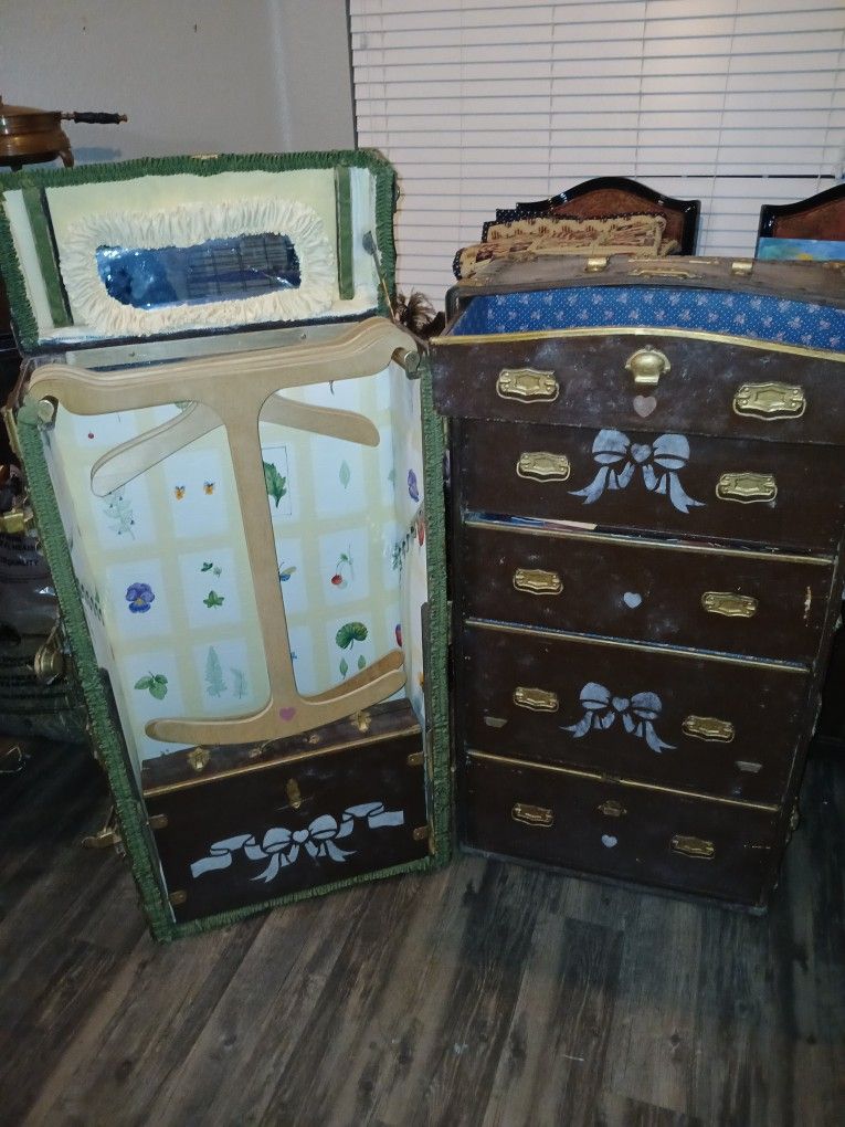 Antique Wardrobe Steamer Trunk With Almost Complete Contents 