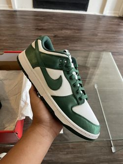 Unreleased DS Nike Dunk Low Essential Satin Green Size 10.5