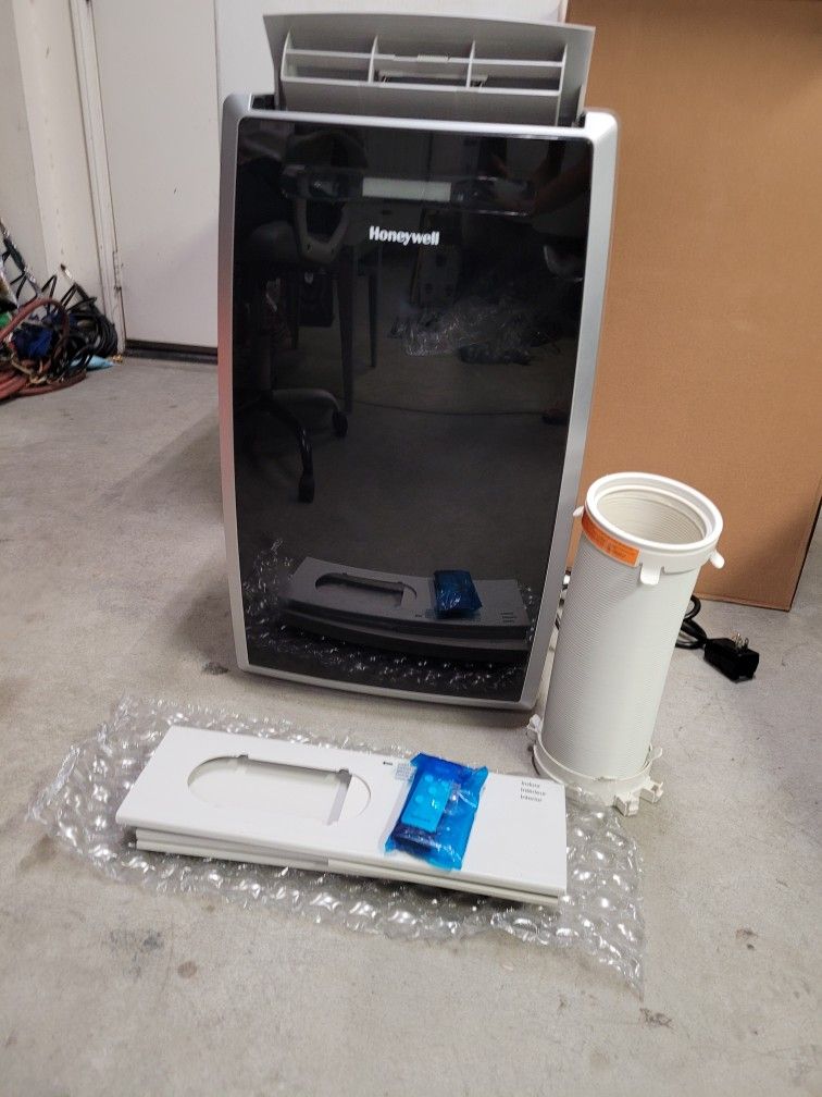 Honeywell 10,000 BTU AC portable air conditioner
