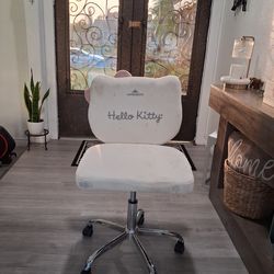 HELLO KITTY CHAIR