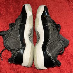 jordan 11s size 9