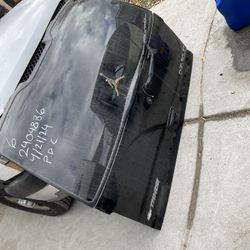 Chevrolet Tahoe Back Hatch 