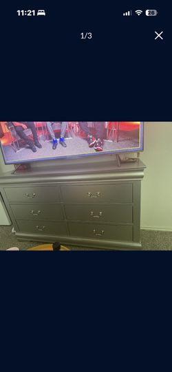 Platinum 6-Drawer Dresser – Modern Louis Philippe Style (Perfect Condition)