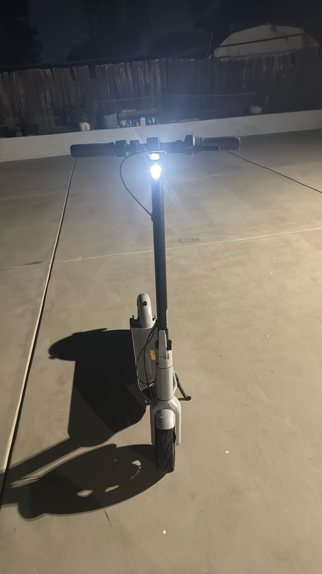 Scooter Semi Nueva Ninebot 