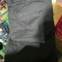 Haggar men’s black slacks with back pocket 1 zip 