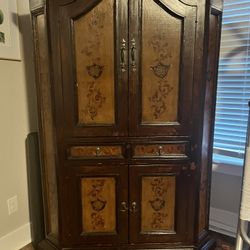 Peninsula Furniture Armoir 