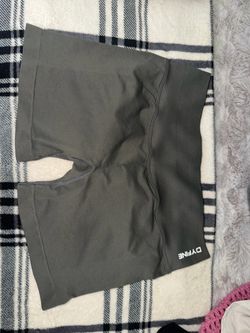 DYFINE Grey Shorts