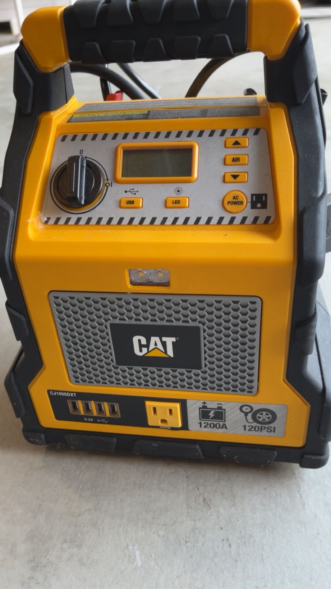 CAT CJ1000DXT power station Car Jumper