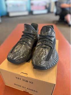 yeezy 350 v2 dark salt