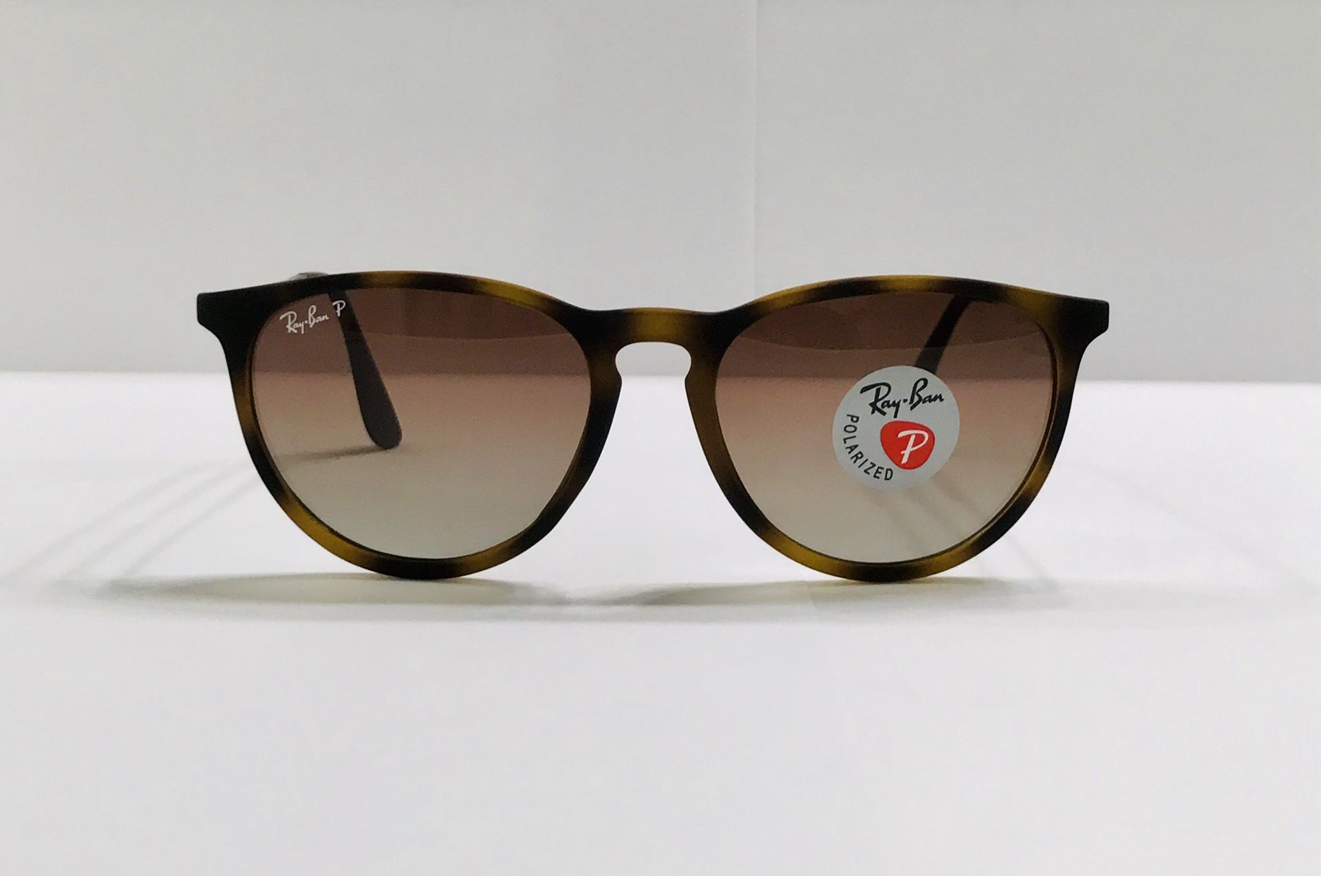 Where are ray bans made picture