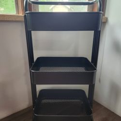 Black Metal Basket (With Wheels)