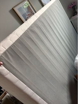 Free full size box spring