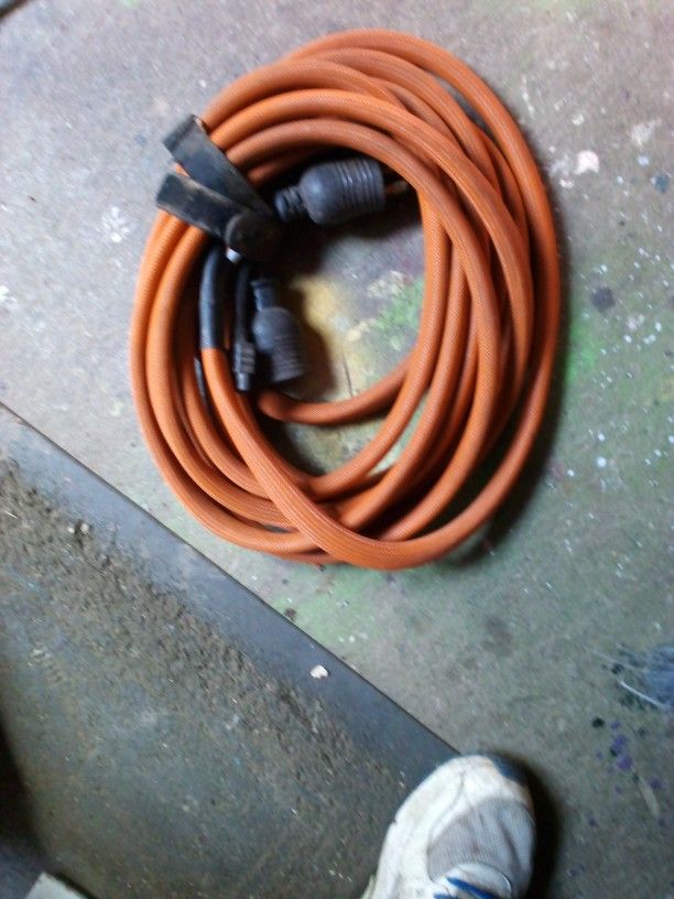 RV Extension Cord, 4 Pin Male Adaptor, And 4 Slot Female End With Vehicle Port.