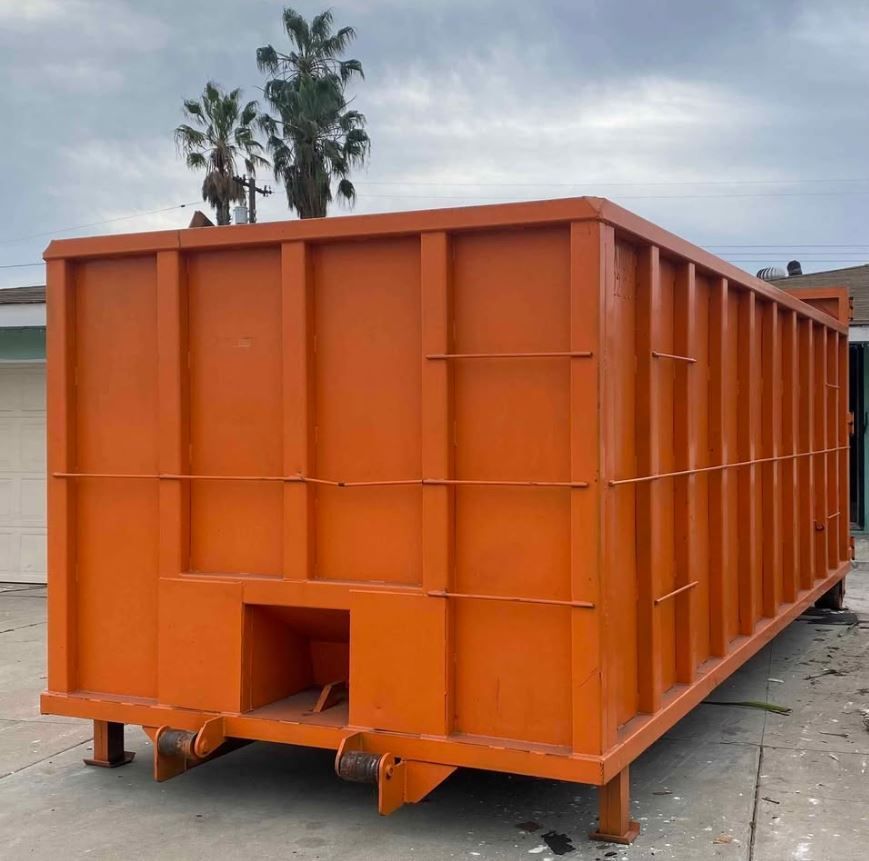 🔨 Big Renovation or Disaster Cleanup? Get the 35-Yard Bin!