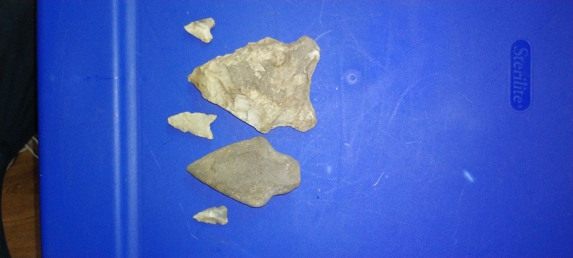 RARE COMANCHE INDIAN ARROWHEADS