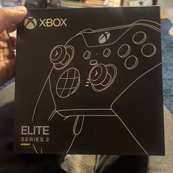 Microsoft Bluetooth Elite Series 2 Controller Starter Bundle