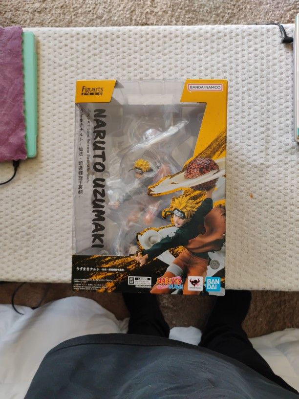 Naruto Shippuden Statue