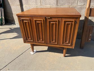 Nightstand mid 1950s all wood.