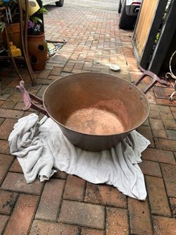 Large copper pot