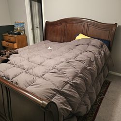 California King Sleigh Bed With Matching Dresser