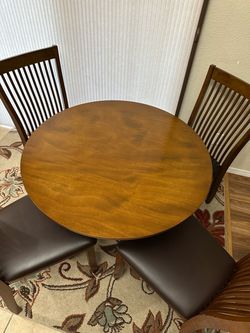 Dining Table & 4 Chairs – For Sale