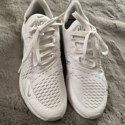 Nike Air 270 Sizes 9.5 US Men’s Or Women’s 