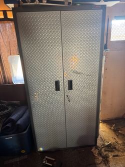 Gladiator Heavy Duty Metal Tool & Storage Cabinet with Key