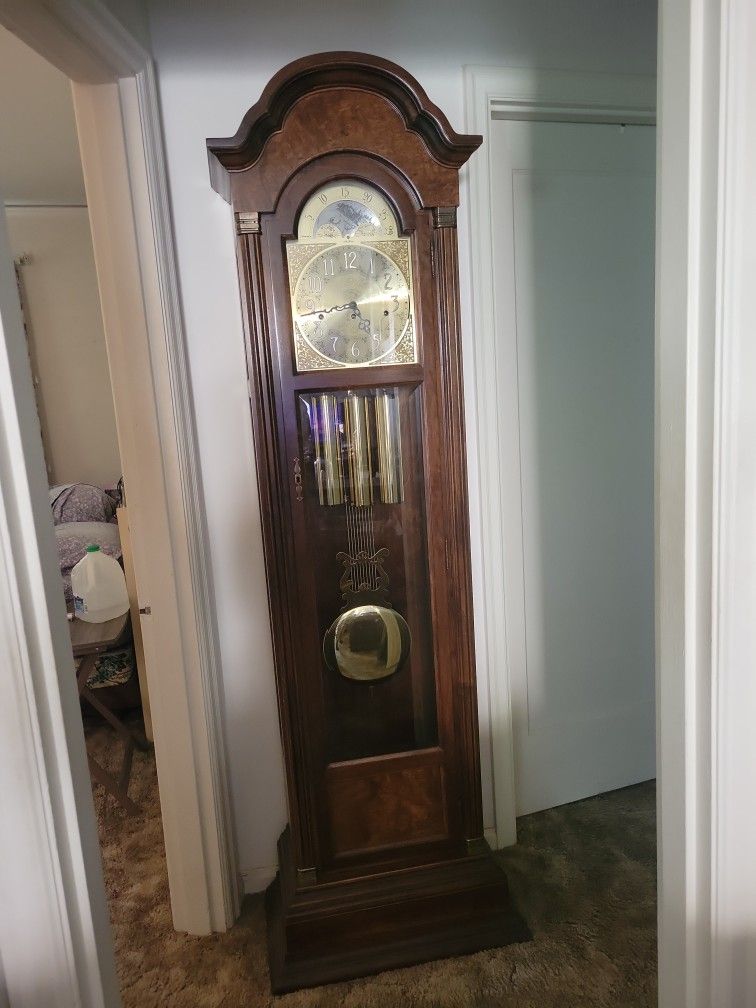 Howard Miller Fairfield 610-751 model.